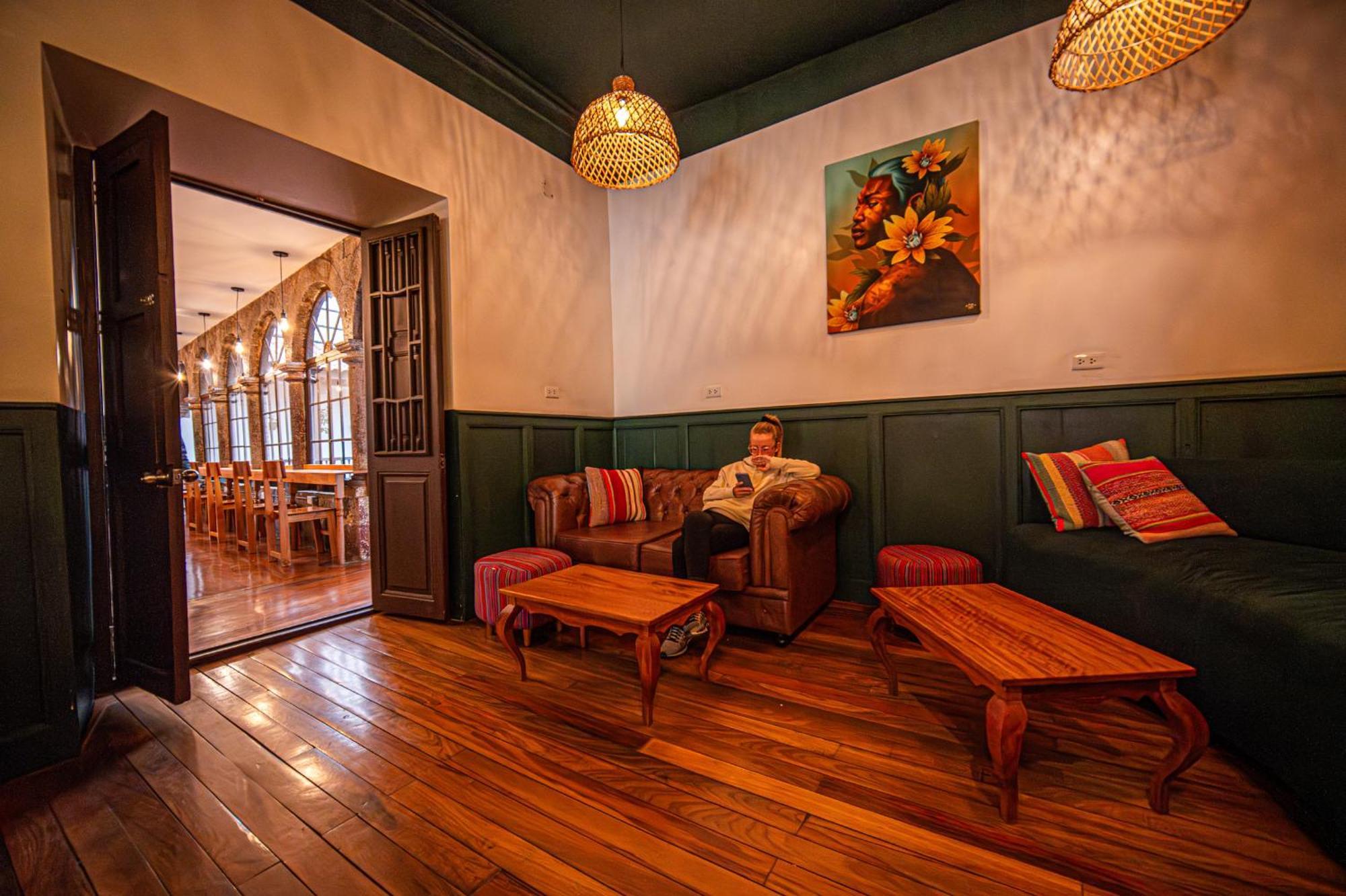 Black Llama Hostel 库斯科 外观 照片